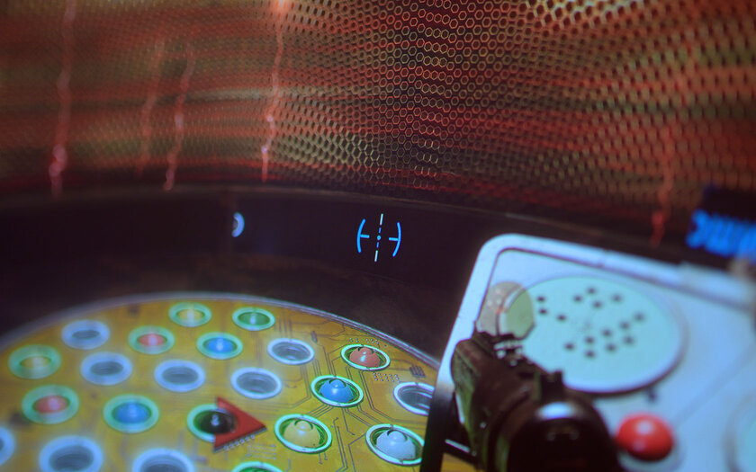 Попробовал широкий изогнутый монитор с пультом (!) — для игр и работы. Обзор Samsung Odyssey OLED G8 — В дело!. 3